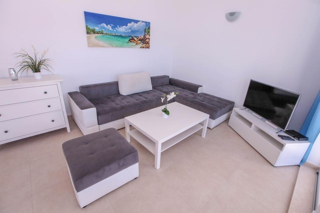 Apartments Zoya Клек Екстер'єр фото