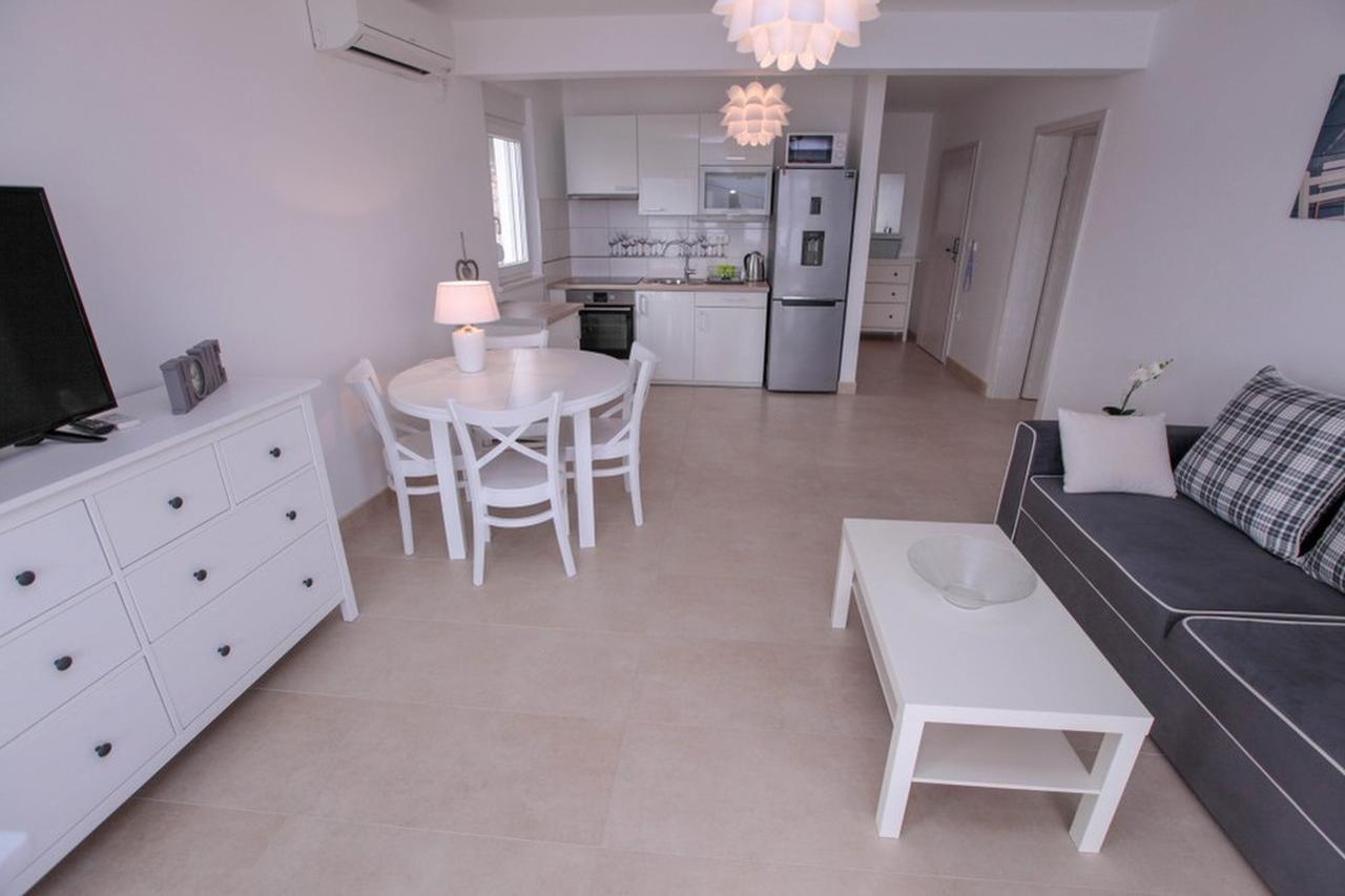 Apartments Zoya Клек Екстер'єр фото