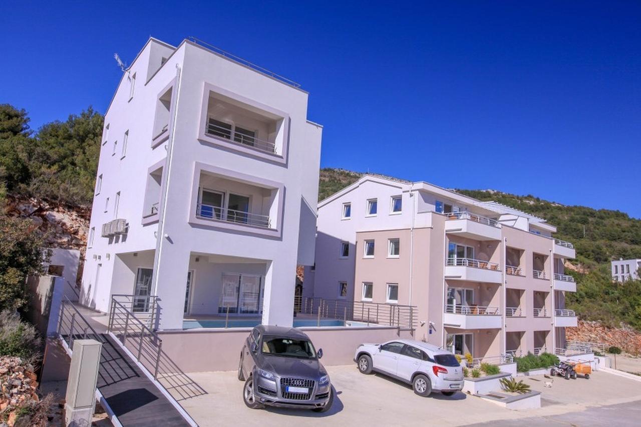 Apartments Zoya Клек Екстер'єр фото