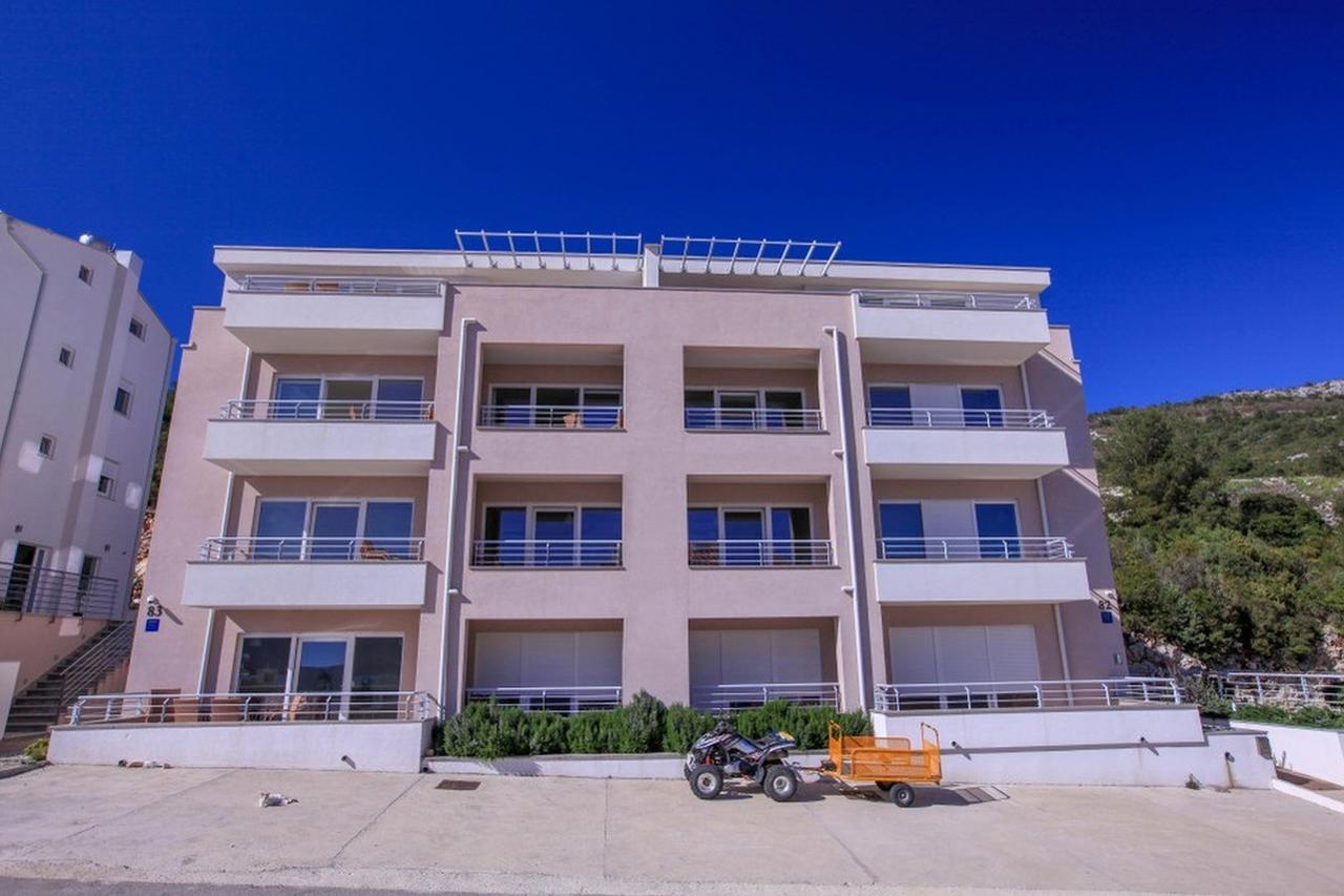 Apartments Zoya Клек Екстер'єр фото