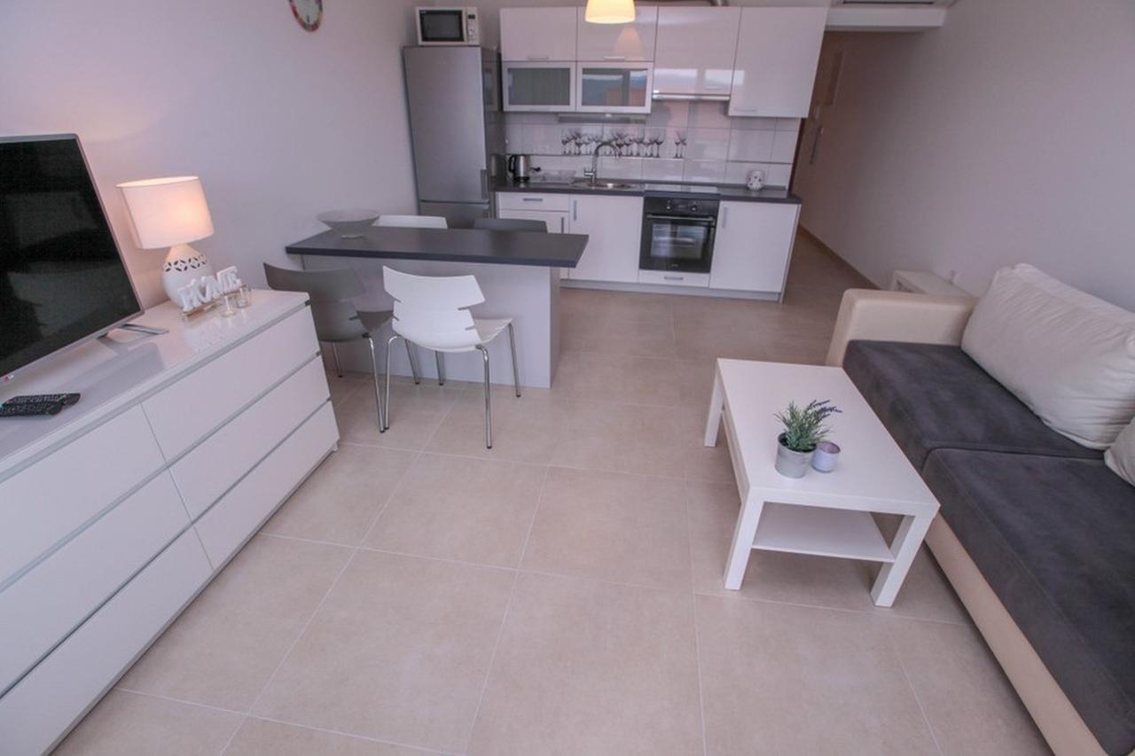 Apartments Zoya Клек Екстер'єр фото